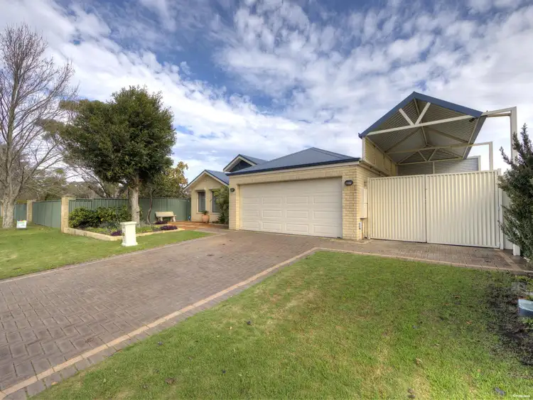Fourth view of Homely house listing, 22 Regency Ramble, Wattle Grove WA 6107
