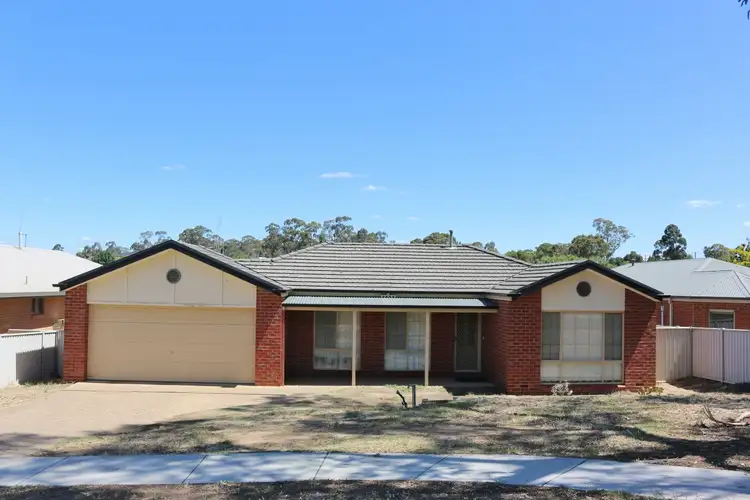 27 Symonds Street, Golden Square VIC 3555