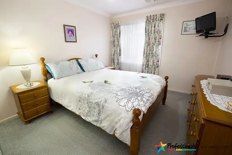 Seventh view of Homely house listing, 2 Seal Place, Tregear NSW 2770