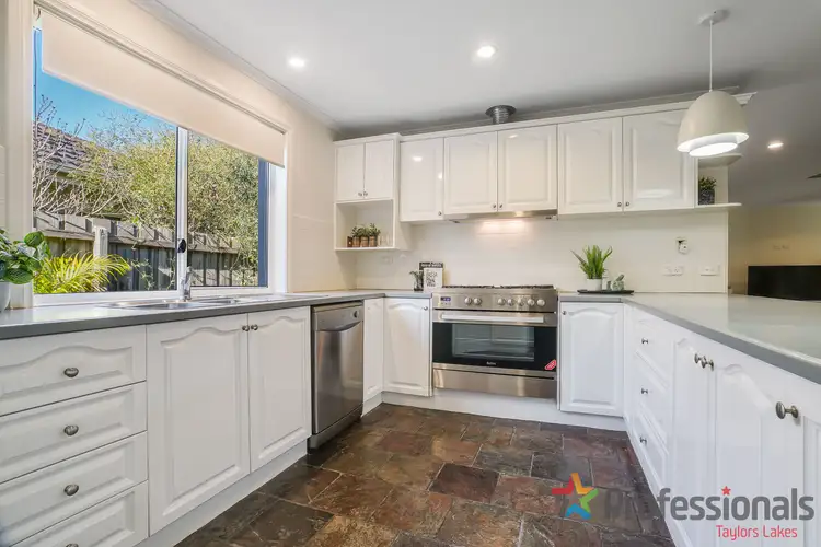 Fourth view of Homely house listing, 10 Venus Court, Hillside VIC 3037
