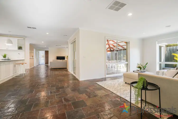 Fifth view of Homely house listing, 10 Venus Court, Hillside VIC 3037