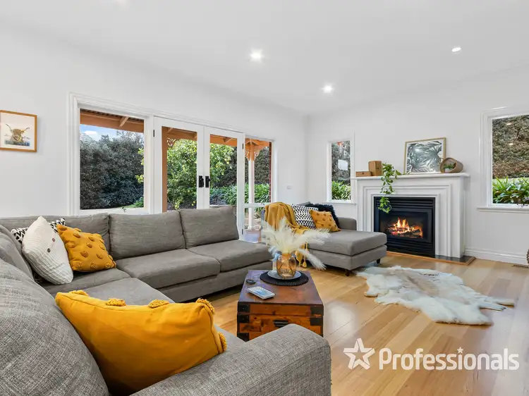 Fourth view of Homely house listing, 10 Meadowvale Court, Lilydale VIC 3140