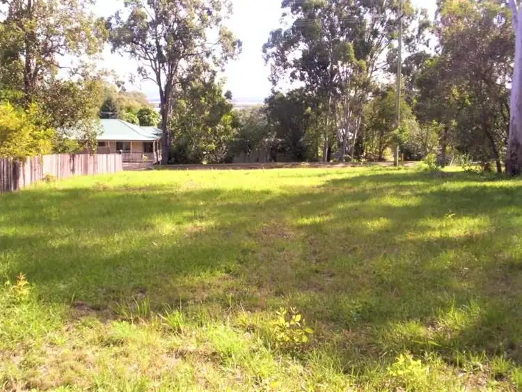 50 High Central Road, Macleay Island QLD 4184