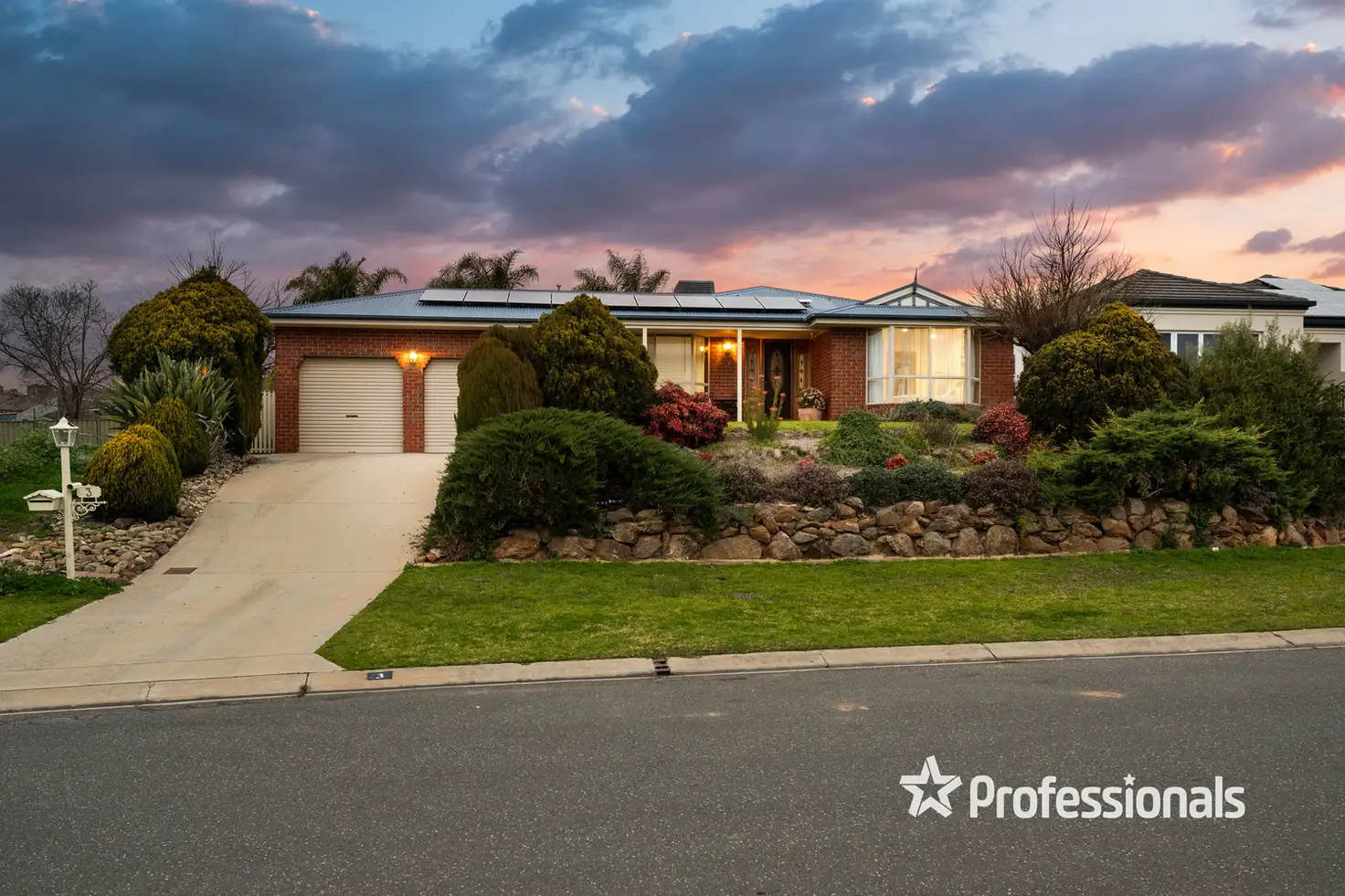Main view of Homely house listing, 3 Lark Court, West Wodonga VIC 3690