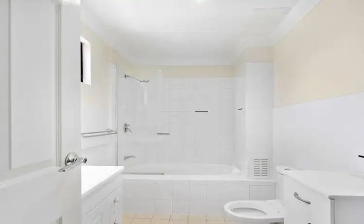 Fourth view of Homely apartment listing, 4/14 Little Norman Street, Southport QLD 4215