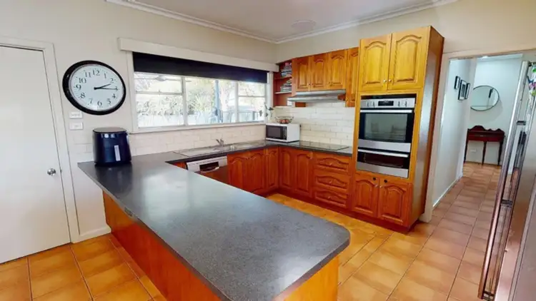 Sixth view of Homely house listing, 2 Garden Court, Swan Hill VIC 3585