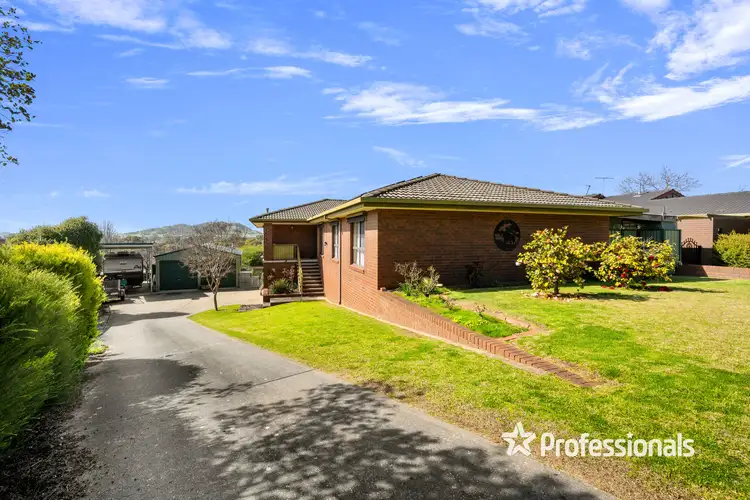 10 Hallawell Crescent, Wodonga VIC 3690