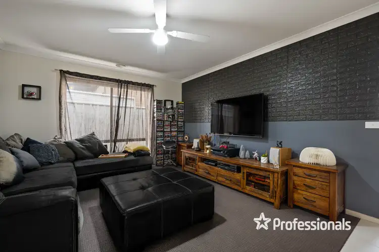 Fifth view of Homely house listing, 8 Condamine Street, Wodonga VIC 3690