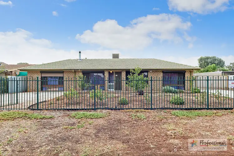 8 Buckland Street, Parafield Gardens SA 5107