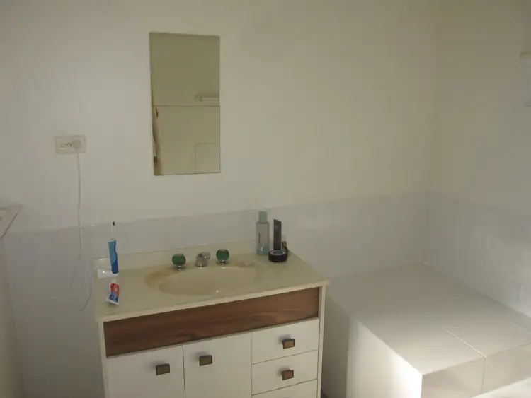 Fifth view of Homely unit listing, 6/19 Ann Street, Morwell VIC 3840