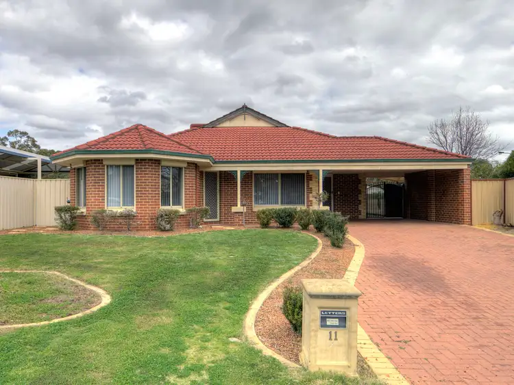 11 Zircon Place, Maida Vale WA 6057