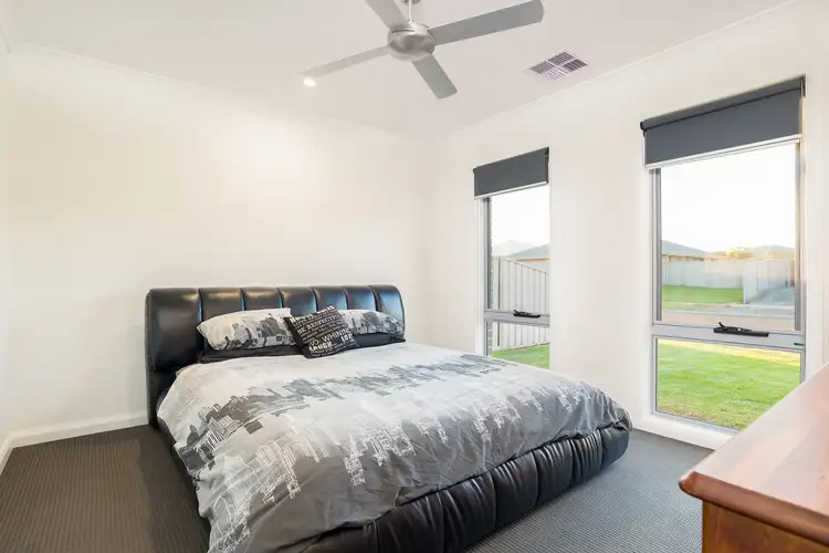 Fifth view of Homely house listing, 2 Lever Jary Court, Red Cliffs VIC 3496