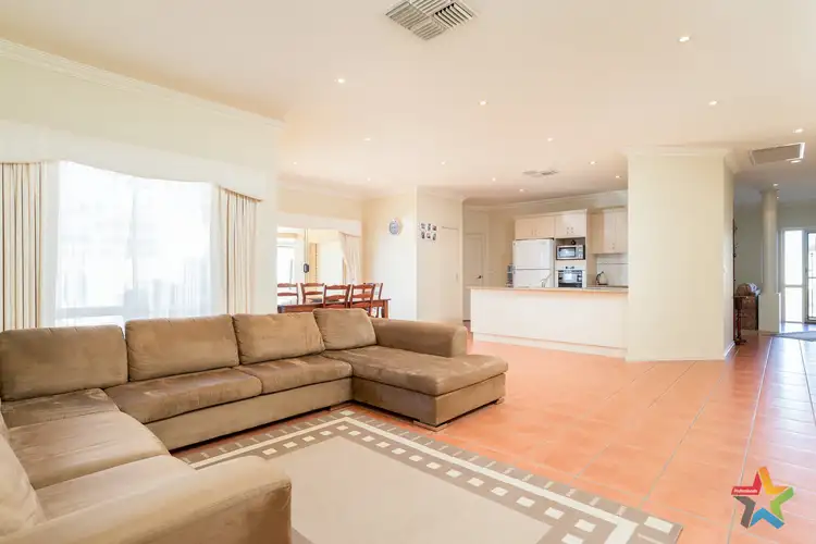 Fifth view of Homely house listing, 4 Montana Drive, Mildura VIC 3500