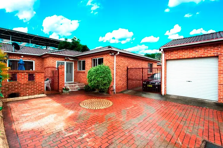 3/13 Broe Avenue, East Hills NSW 2213