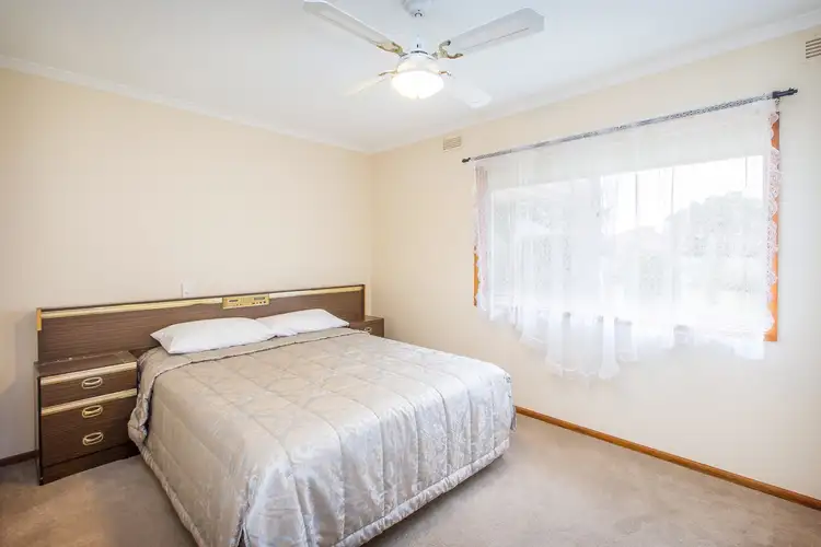 Sixth view of Homely house listing, 4 Wright Court, Wodonga VIC 3690