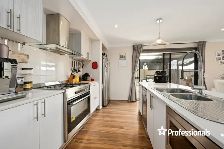 Third view of Homely house listing, 7 Gurney Crescent, Wodonga VIC 3690