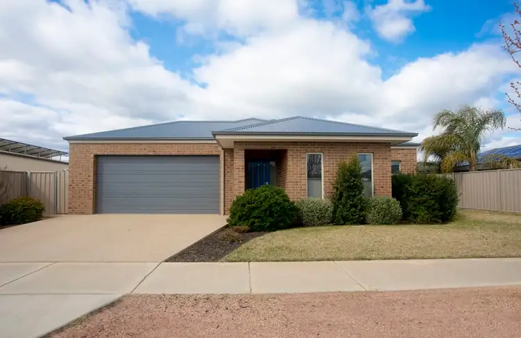 10 Eakin Street, Echuca VIC 3564