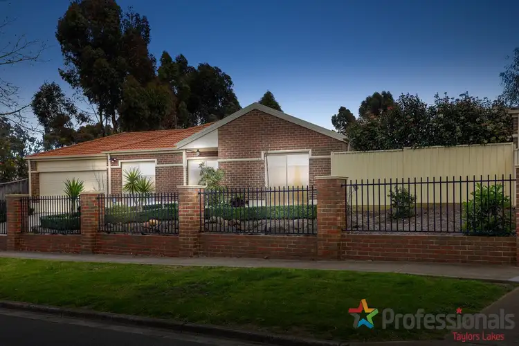Second view of Homely house listing, 6 Panorama Drive, Hillside VIC 3037