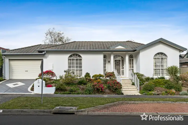 7 Applewood Drive, Knoxfield VIC 3180