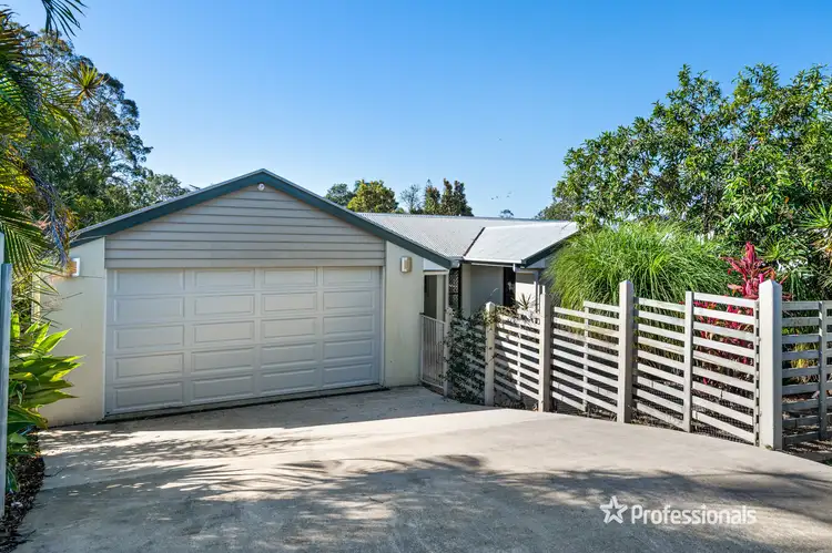 98 Plucks Road, Arana Hills QLD 4054