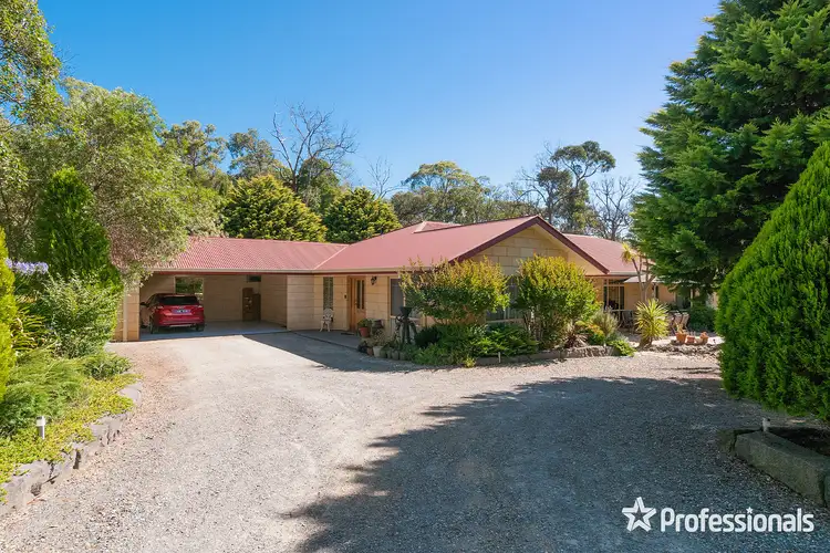 30 Denval Place, Mooroolbark VIC 3138