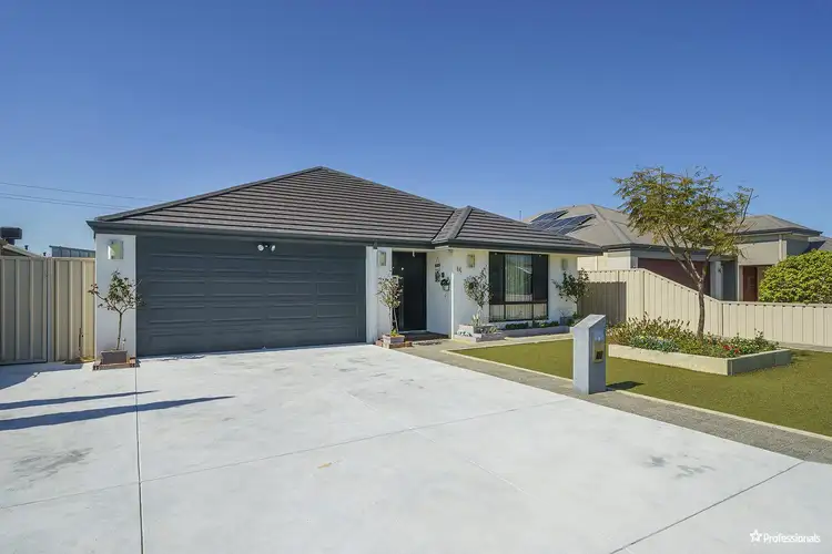 Second view of Homely house listing, 15 Chervil Bend, Wattle Grove WA 6107