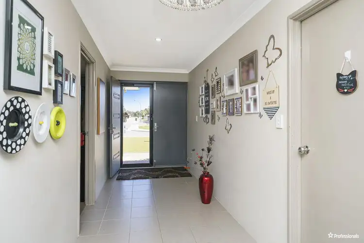 Sixth view of Homely house listing, 15 Chervil Bend, Wattle Grove WA 6107