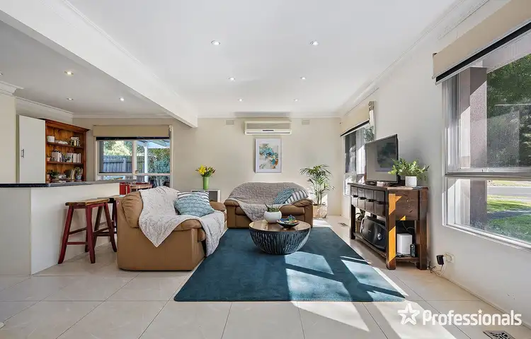 Fourth view of Homely house listing, 2 Gardenia Street, Croydon South VIC 3136