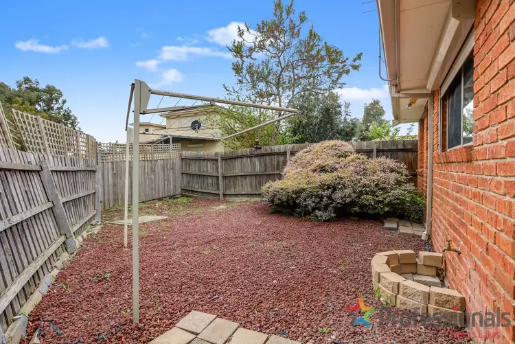 Fifth view of Homely unit listing, 2/40 Hannah Avenue, Hillside VIC 3037