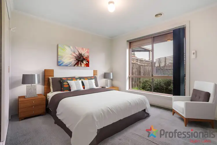 Sixth view of Homely unit listing, 2/40 Hannah Avenue, Hillside VIC 3037