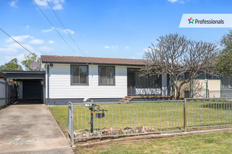 10 Dunrossil Avenue, Casula NSW 2170