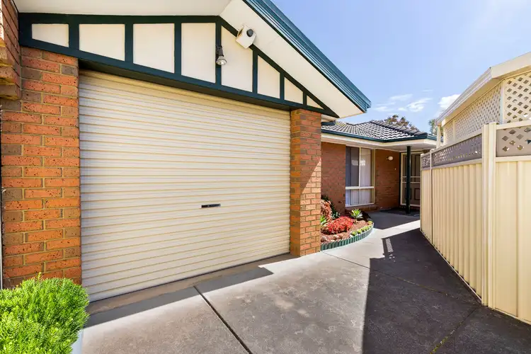 Main view of Homely unit listing, 2/11 Beaver Street, St Albans VIC 3021
