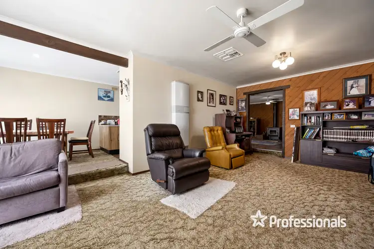 Fifth view of Homely house listing, 12 Topaz Court, Wodonga VIC 3690