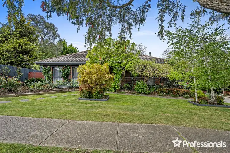 56 Struan Avenue, Mooroolbark VIC 3138