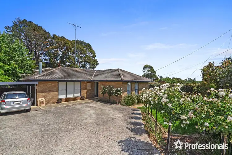 76 St Andrews Drive, Chirnside Park VIC 3116