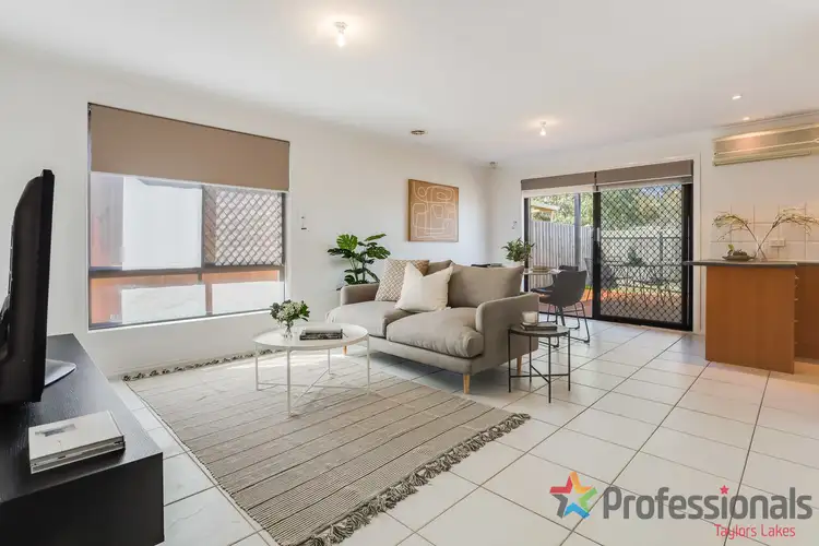 Fifth view of Homely unit listing, 8/21 Patonga Drive, Delahey VIC 3037