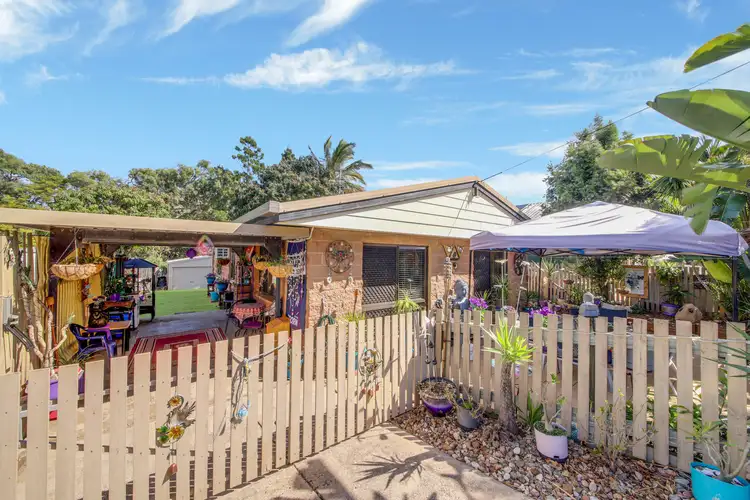 6 Ahern Street, Emu Park QLD 4710