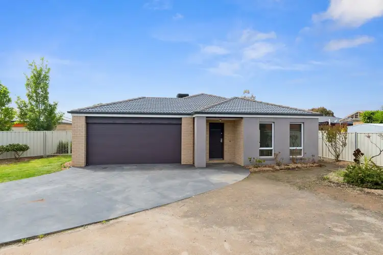 10 O'Neill Court, Epsom VIC 3551