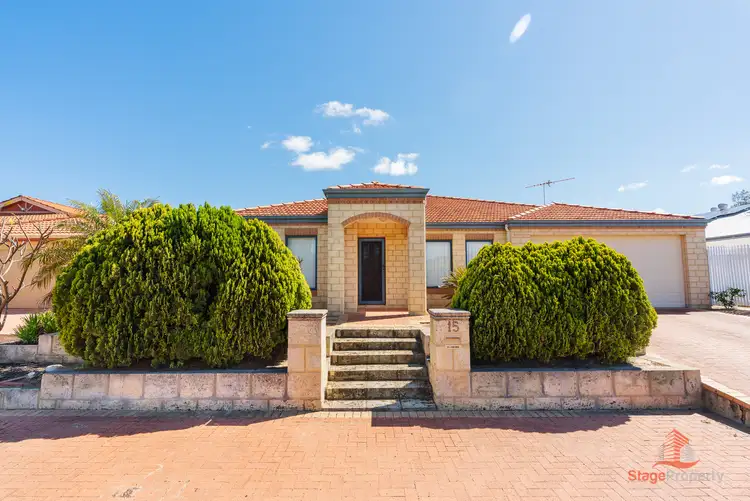 15 Kensington Way, Pearsall WA 6065