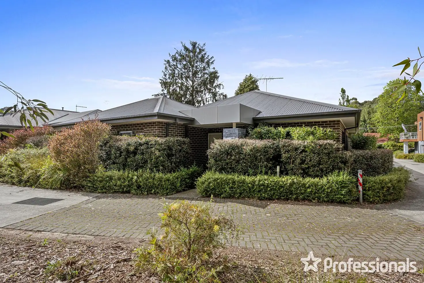 Main view of Homely house listing, 8 Vine Close, Healesville VIC 3777