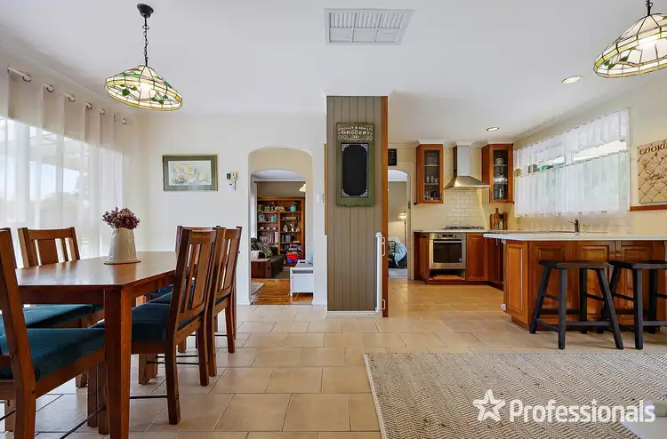 Fourth view of Homely house listing, 37 Kipling Avenue, Mooroolbark VIC 3138