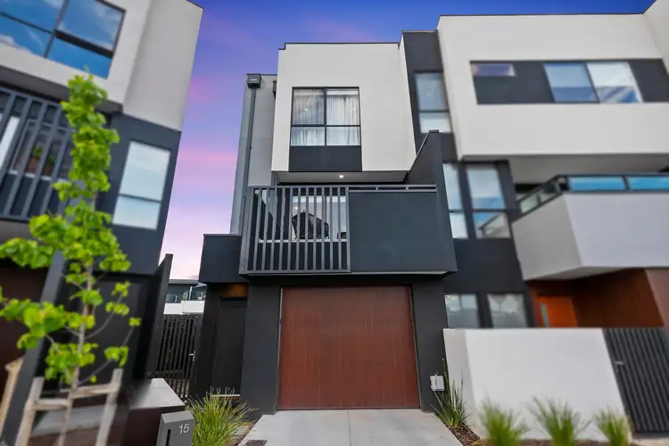 15 Kavanagh Crescent, Keilor Downs VIC 3038