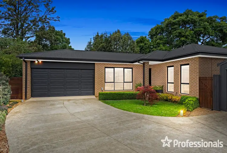 12a Wandana Street, Mooroolbark VIC 3138