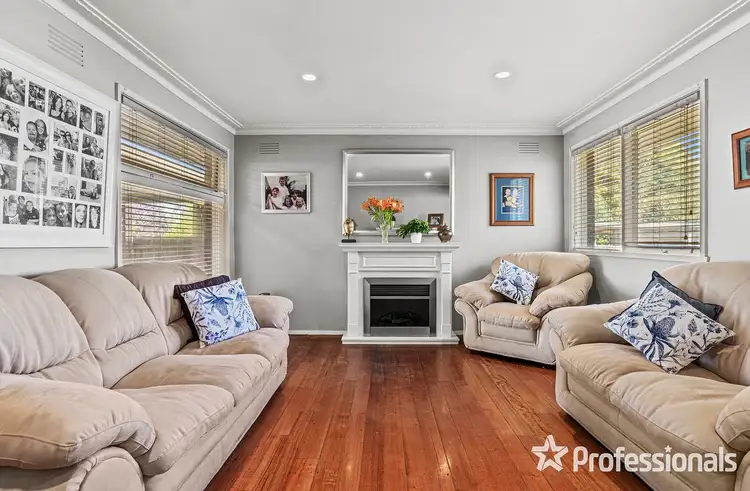 Second view of Homely house listing, 31 Geoffrey Drive, Kilsyth VIC 3137