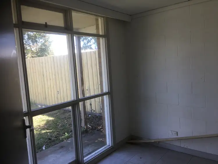 Fifth view of Homely unit listing, 1/17 Hopetoun Avenue, Morwell VIC 3840