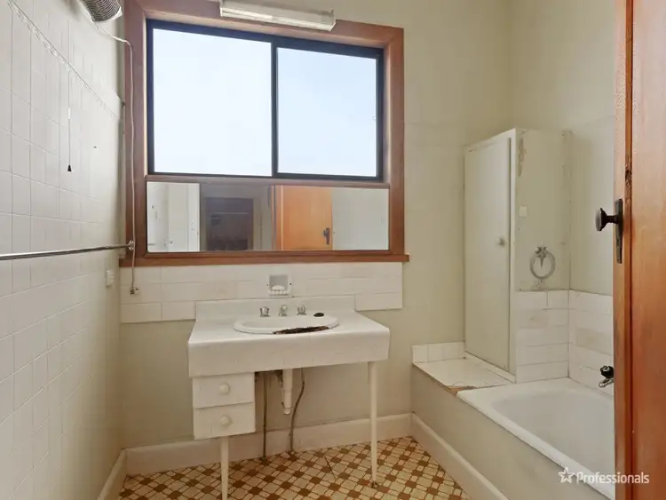 Sixth view of Homely house listing, 81 Burns Street, Maryborough VIC 3465