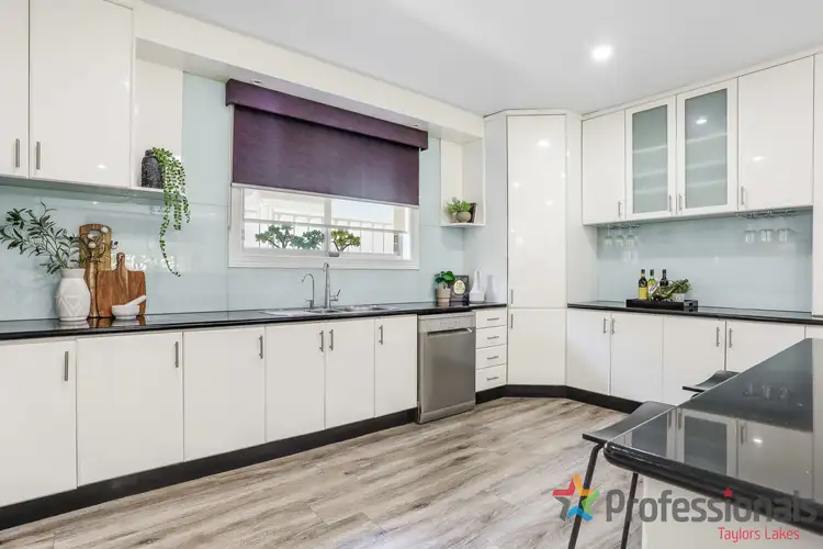 Sixth view of Homely house listing, 55 The Regency, Hillside VIC 3037