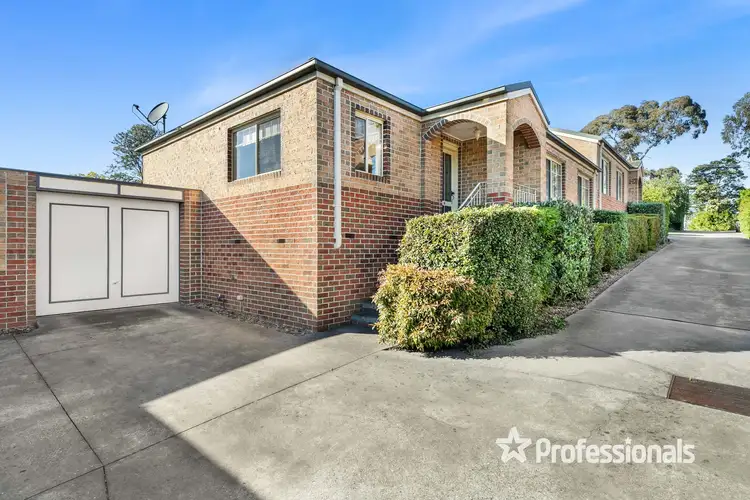 13/15 Cambridge Road, Mooroolbark VIC 3138