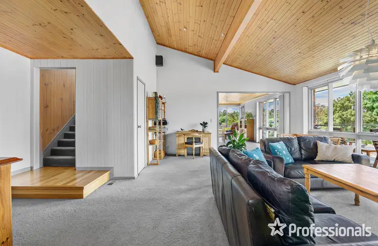 Fourth view of Homely house listing, 19 Dobell Place, Mooroolbark VIC 3138