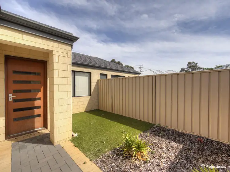 Main view of Homely house listing, 4/5 Pulchella Street, Wattle Grove WA 6107